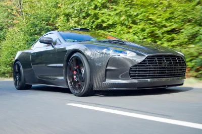 Aston Martin - DB9